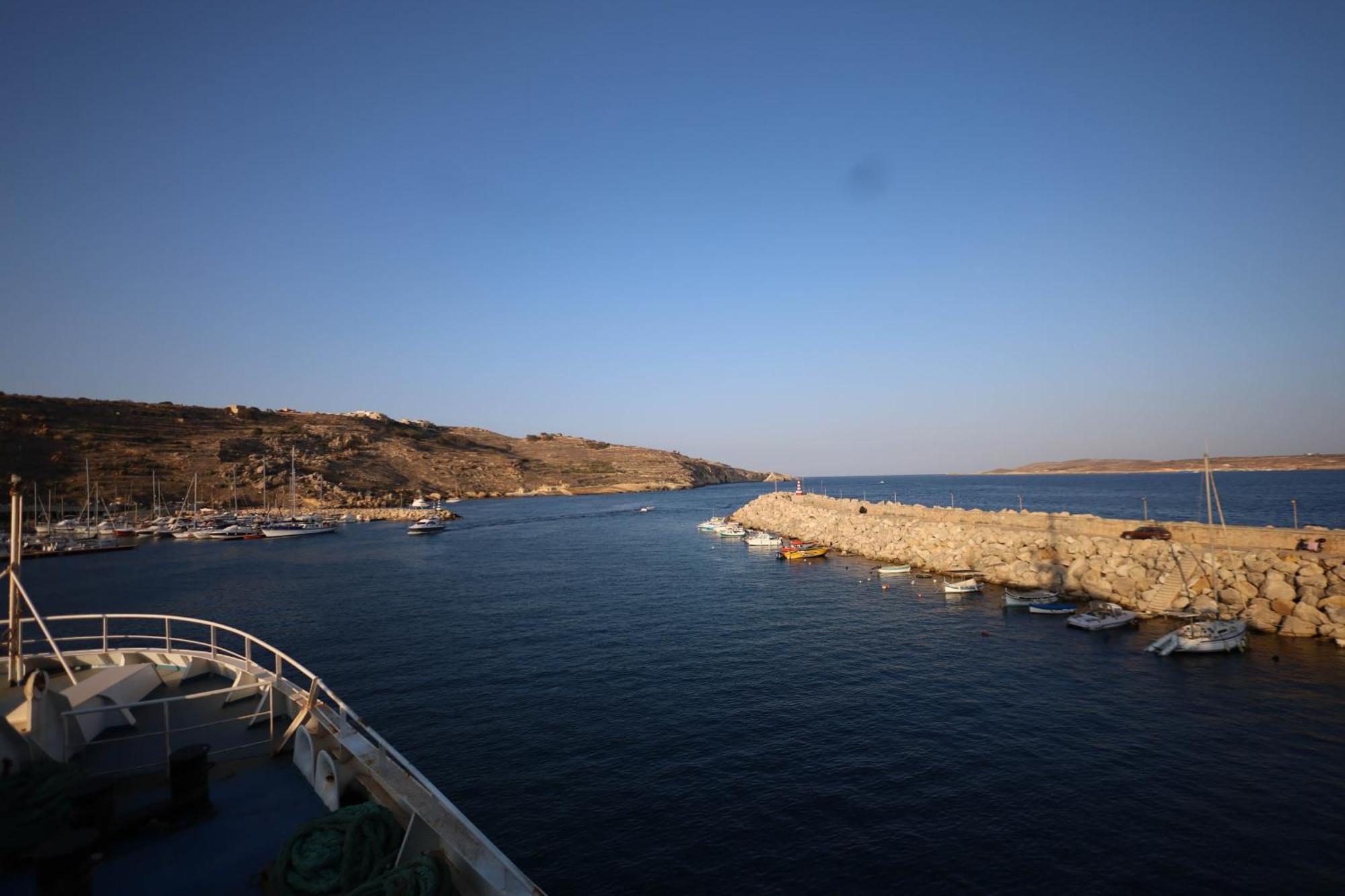Seafront Duplex Penthouse With Terrace Overlooking Xlendi Bay المظهر الخارجي الصورة
